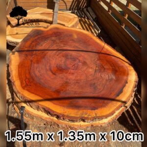 Mesa Comedor Rodaja Ovalada de Algarrobo