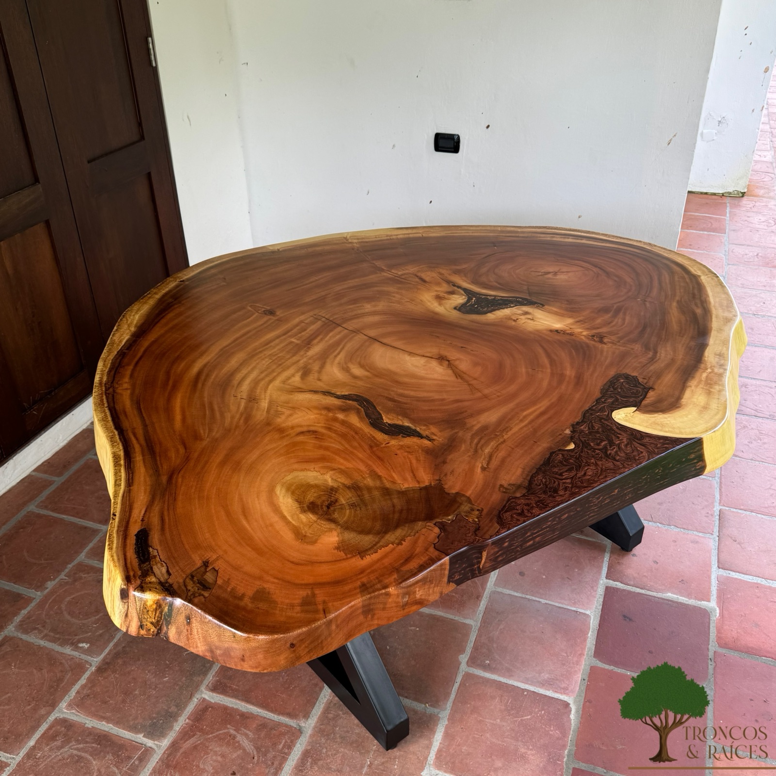 Mesa Comedor Tronco Ovalado de Samán (1.7m) - Image 2