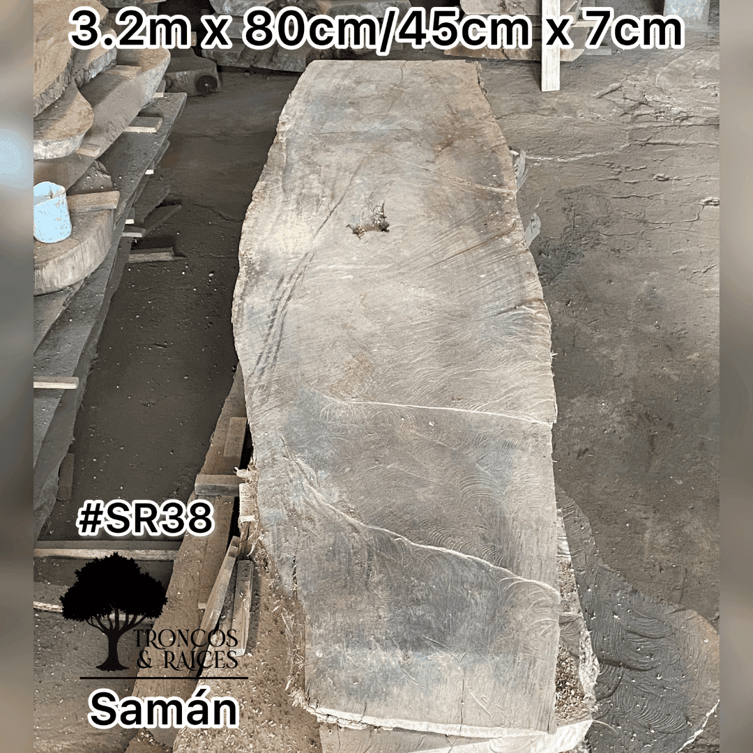 Tronco alargado de samán para barra Tronco alargado de samán para barra