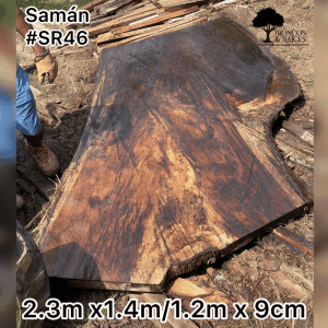 Mesa irregular de samán claro para 8 puestos Mesa irregular de samán claro para 8 puestos