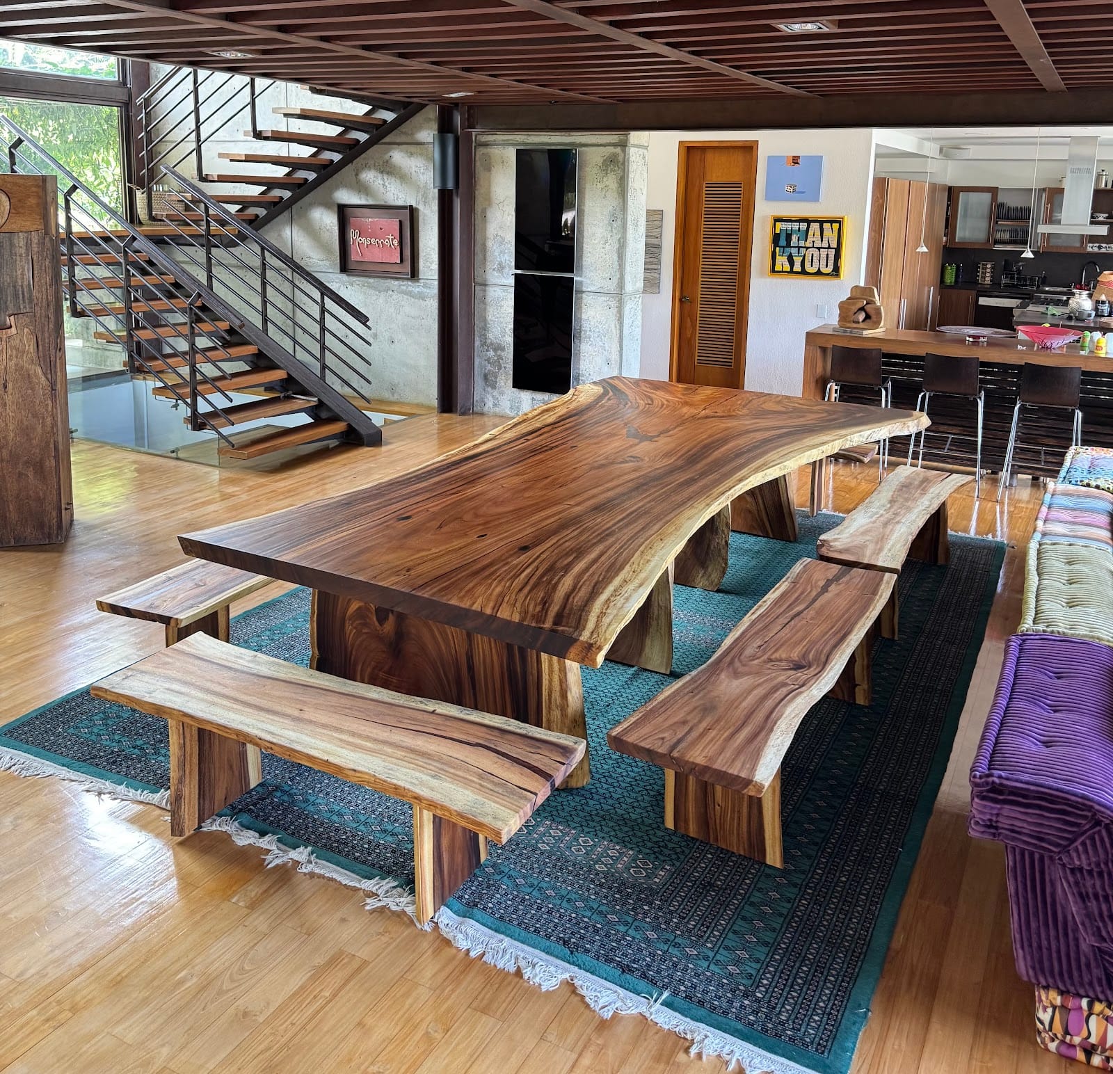 Mesa imperial de samán para 16 personas