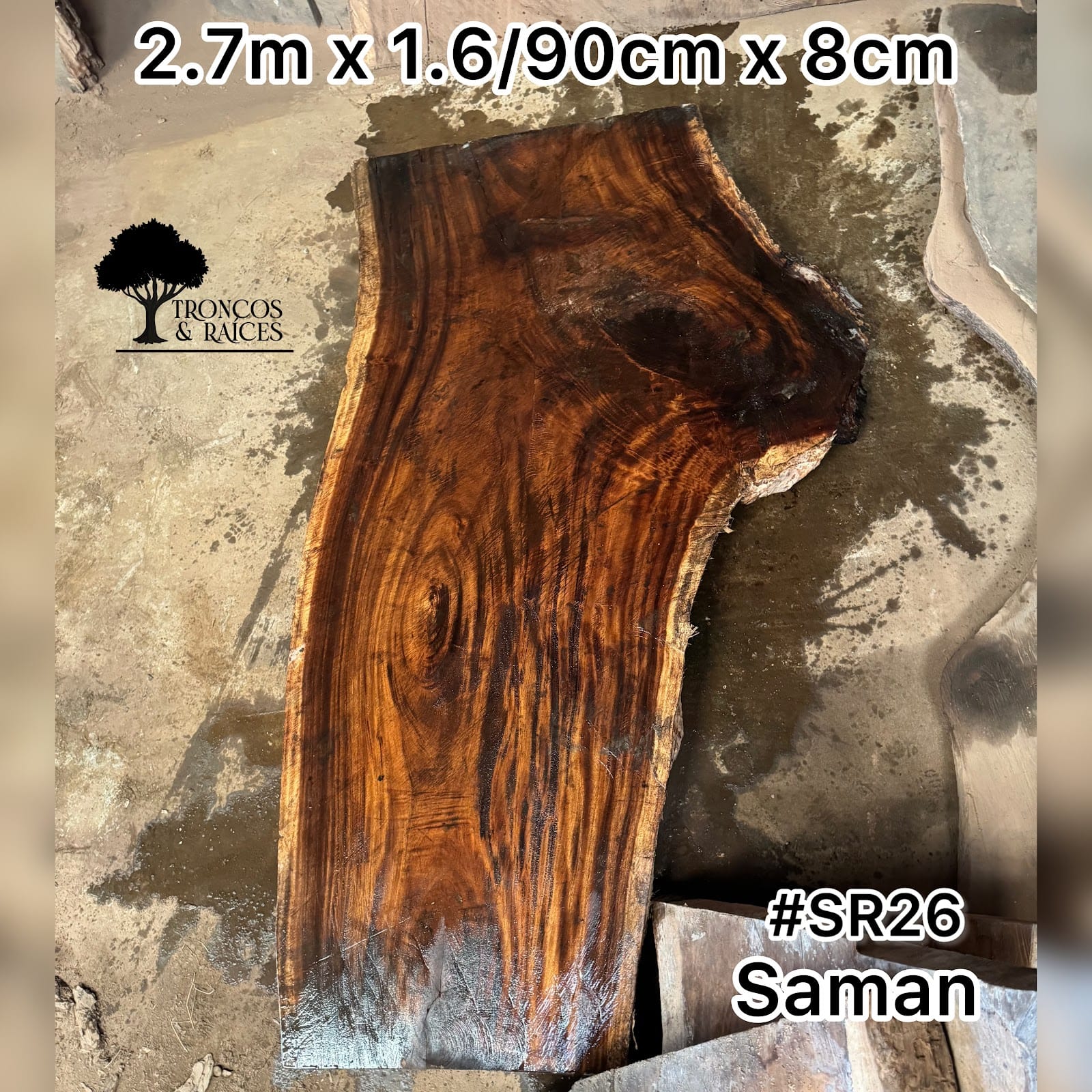 Mesa vetiada de samán para 8 puestos