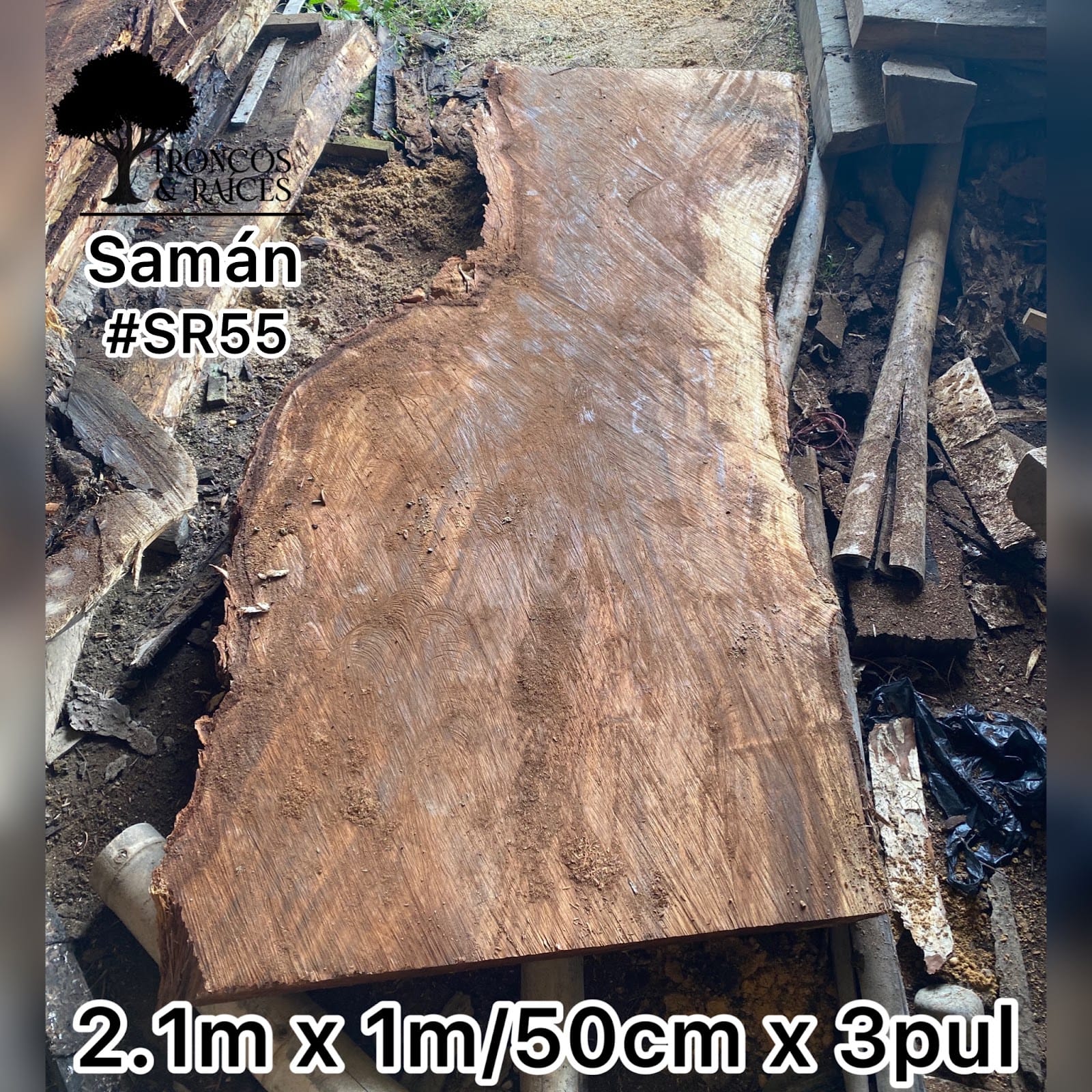 Mesa irregular de samán para 6 puestos
