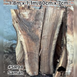 Mesa trapezoidal de samán con fractura natural